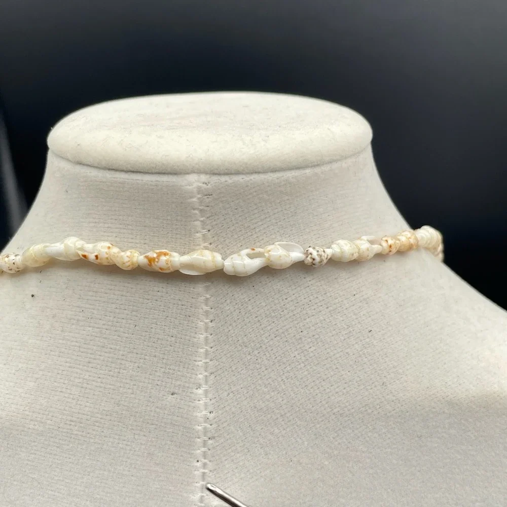 Vintage Long Puka‎ Whelk Shell Necklace Boho Beach Jewelry Natural Cream